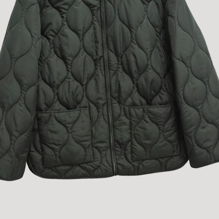 Women's short quilted spring jacket with zipper